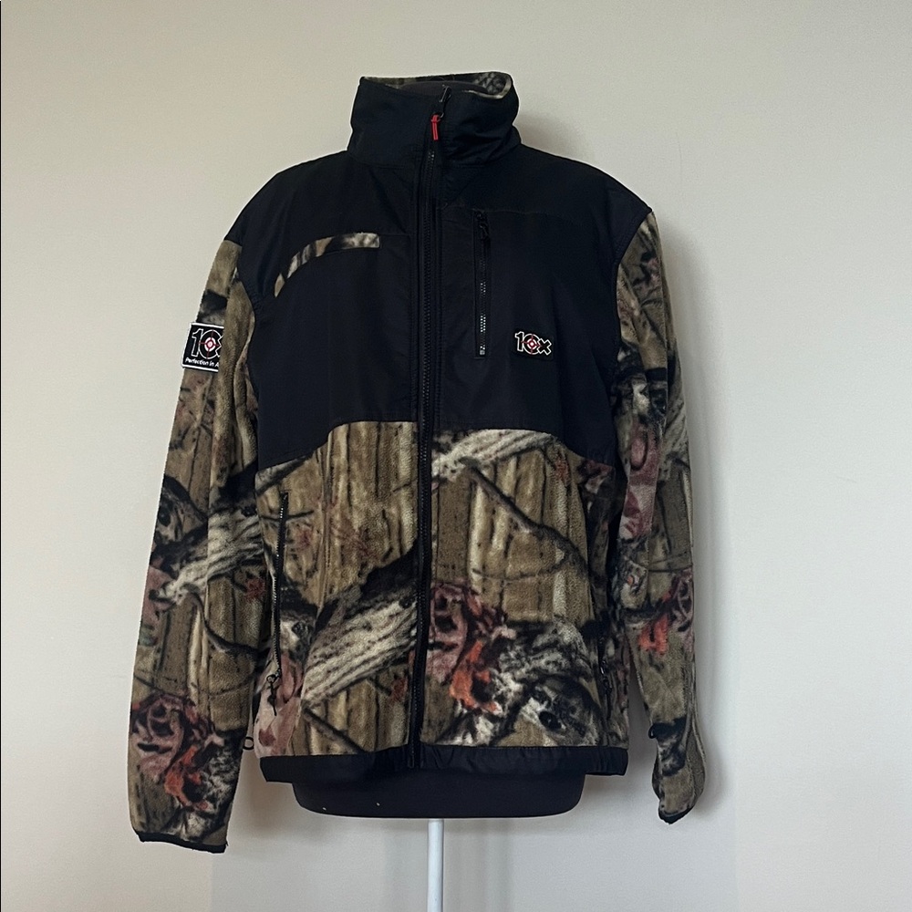 VTG 10x Camo fleece zip up